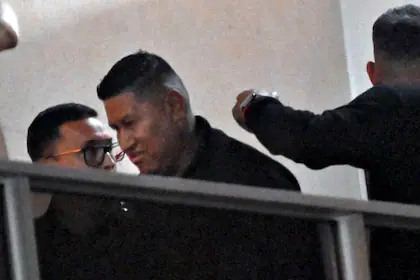 se-llevan-detenido-al-custodio-de-maradona-por-VO3V2N2X6JGGPOSRLMKQWGCXBQ