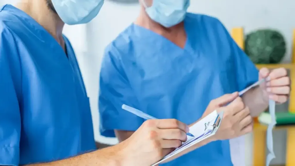 Trabajadores-de-sanidad-1024x576