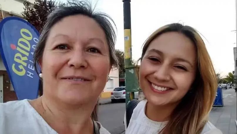 mari y miri