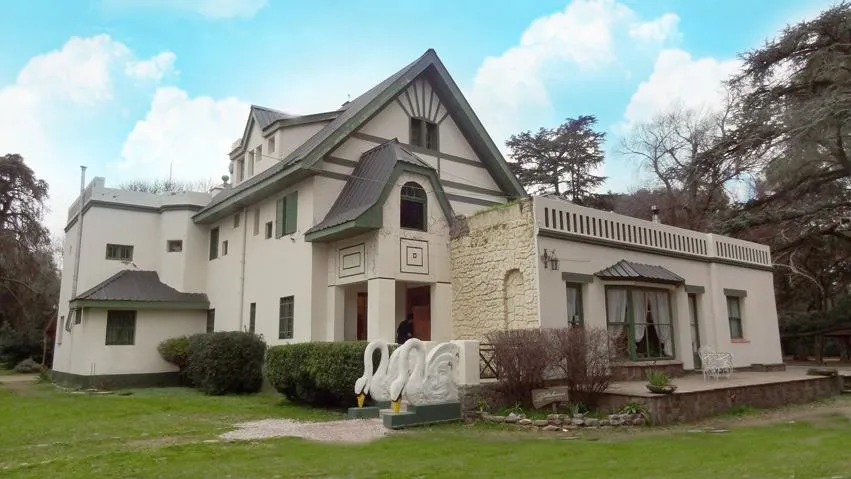 WhatsApp Image 2025-12-08 at 12.11.30