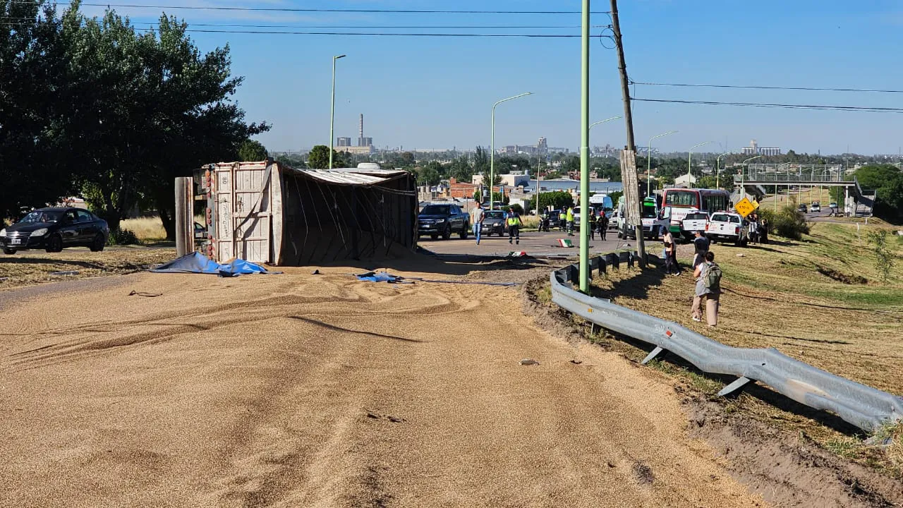 WhatsApp Image 2025-12-12 at 09.34.23