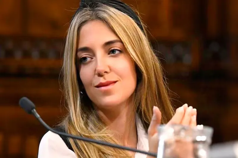 WhatsApp Image 2025-11-19 at 09.20.21