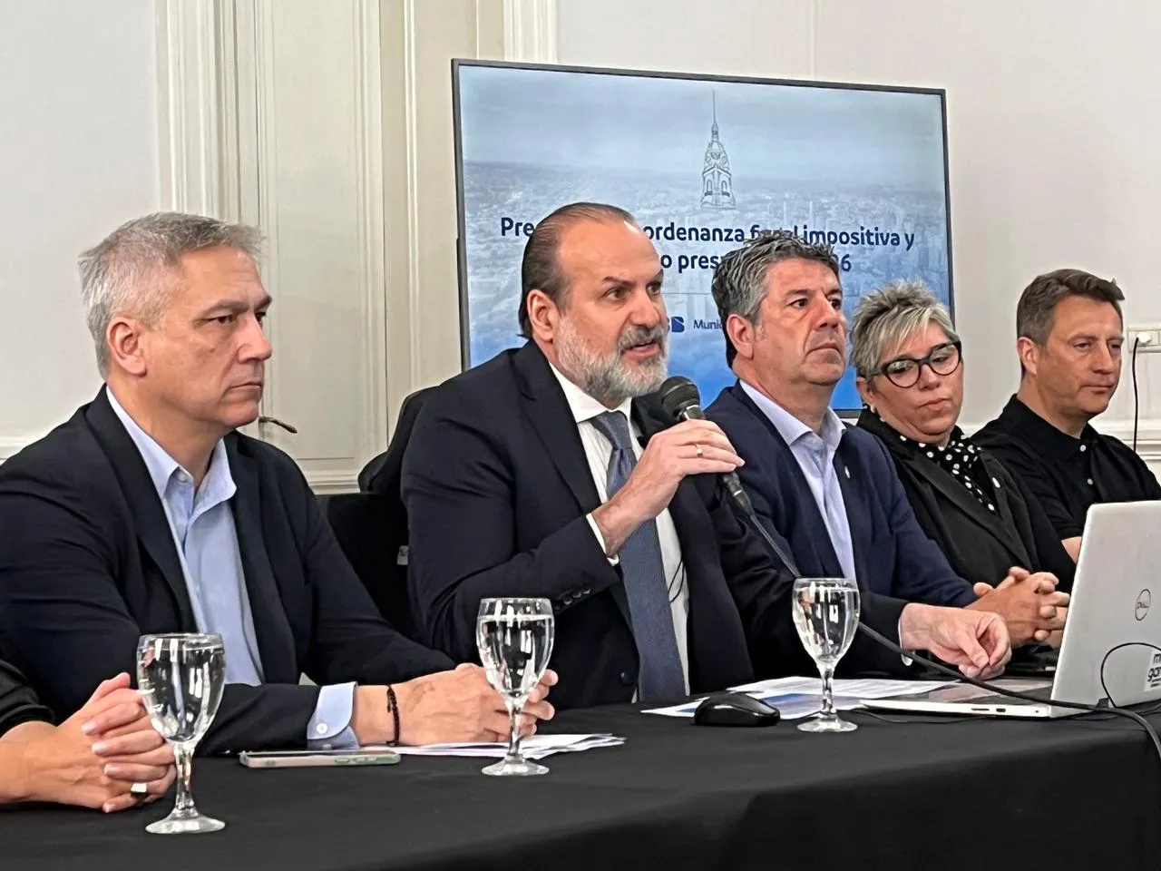 WhatsApp Image 2025-11-06 at 10.17.49 (1)