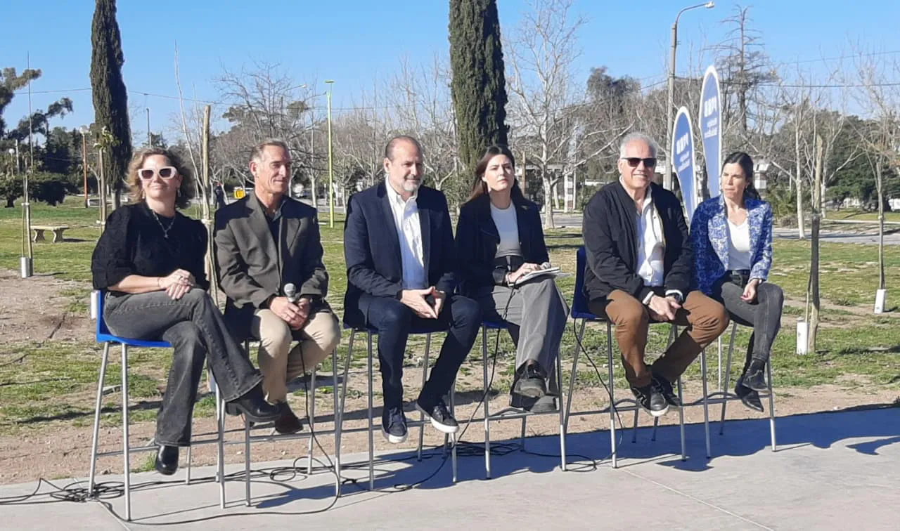 WhatsApp Image 2025-08-27 at 11.04.12